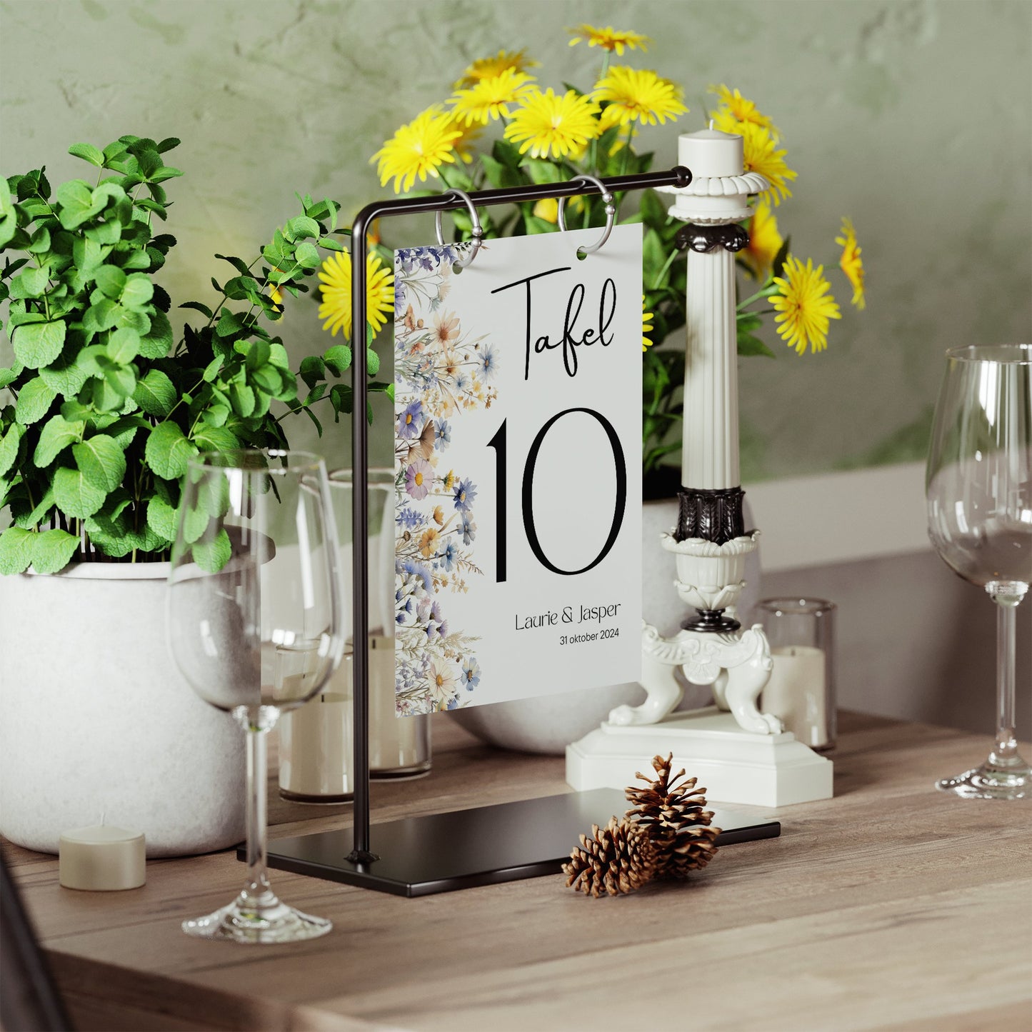 Downloadbaar Tafelnummer Bruiloft - Blauwe bloemen - A4, A5, A6 PDF - Print & Plan