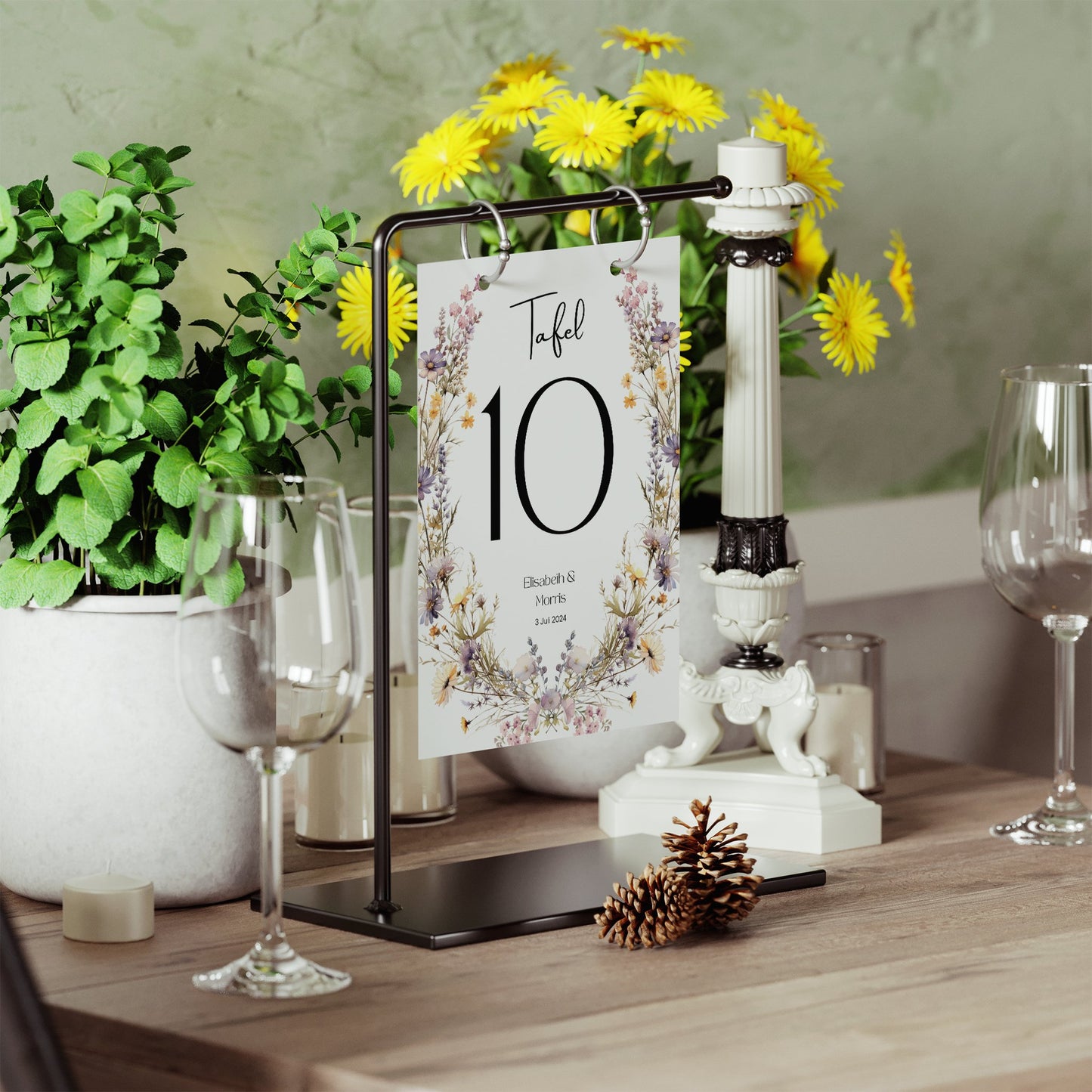 Downloadbaar Tafelnummer Bruiloft - Paarse Wilde Bloemen - PDF in A4, A5, A6 - Print & Plan